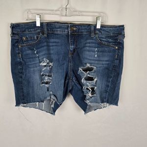 Torrid Jean Shorts Women's 18 Blue Medium Wash Boyfriend Distressed Cut Off